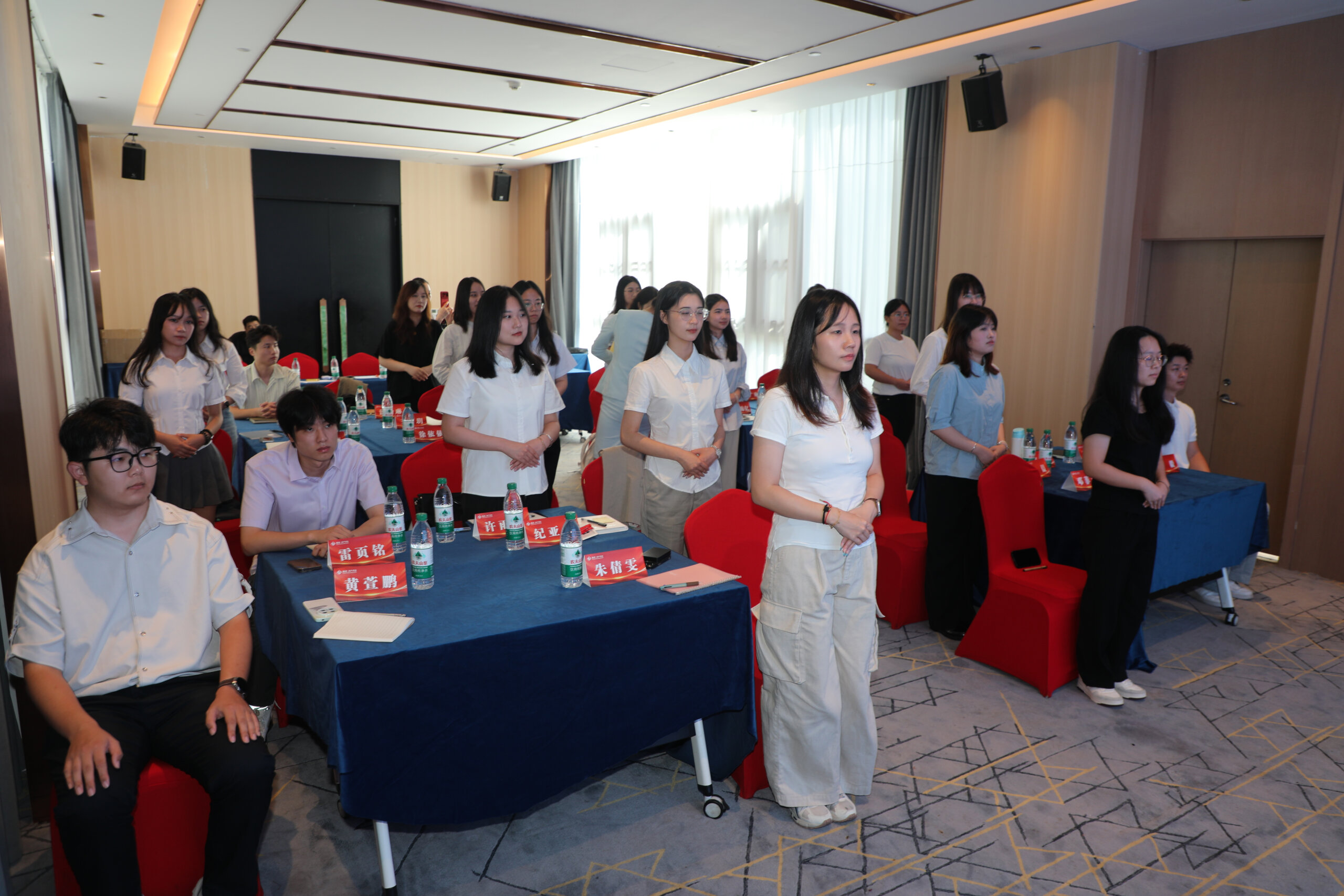 黄“金”年代，见“证”美好 | 金证评估2025年新员工培训圆满收官