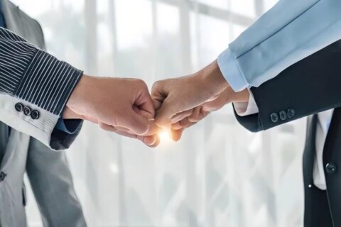 金证评估助力晶丰明源并购易冲科技过会，A股芯片设计最大并购案诞生